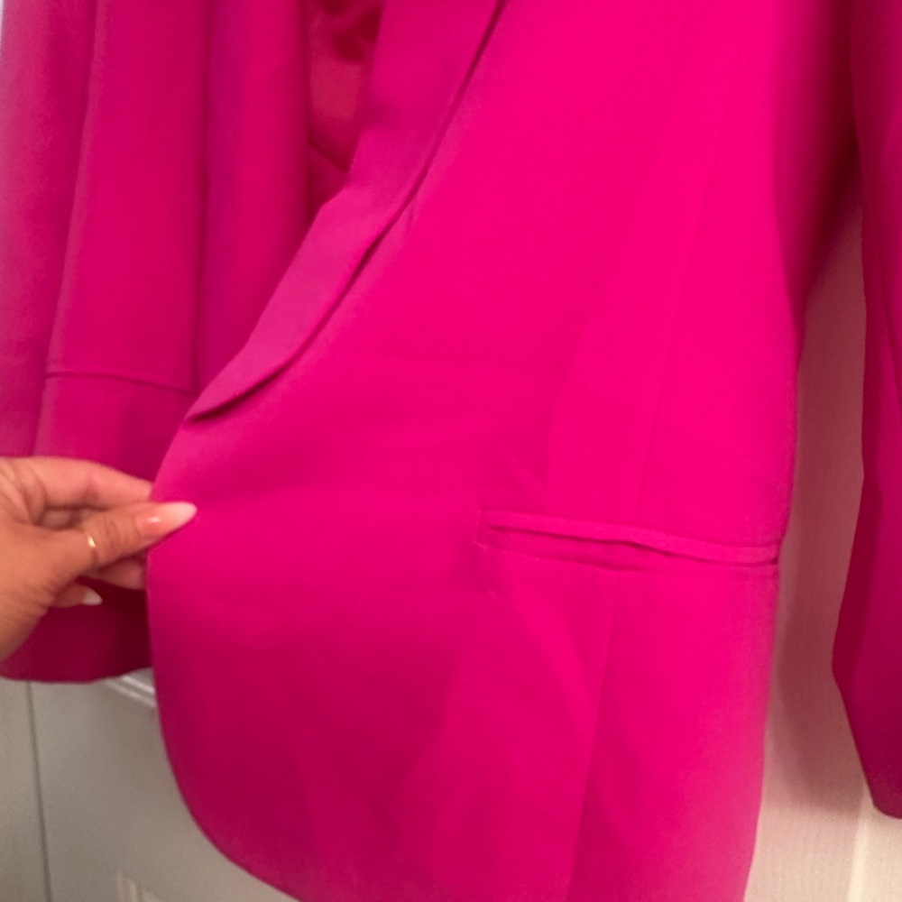 Mural Women's Pink Blazer - Picture 9 of 15